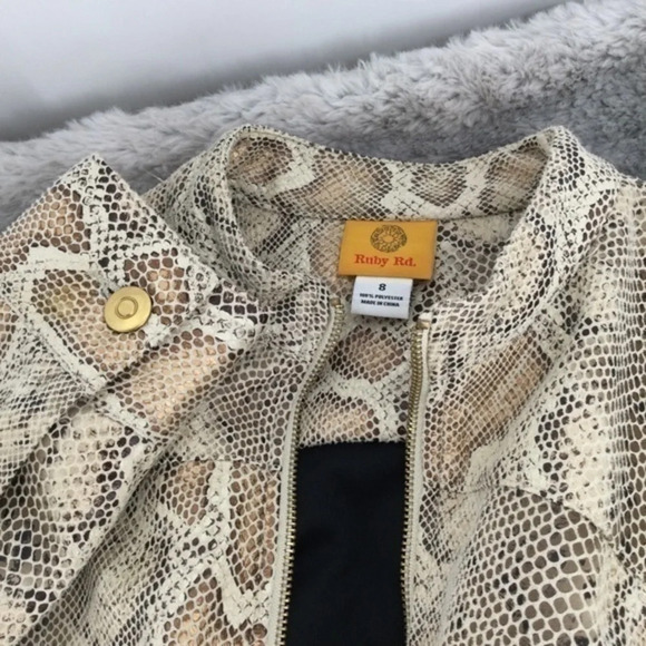 Ruby Rd. Women’s Reptile Embossed Full Zip-Up Jacket Business Casual Size 8 - Picture 4 of 7